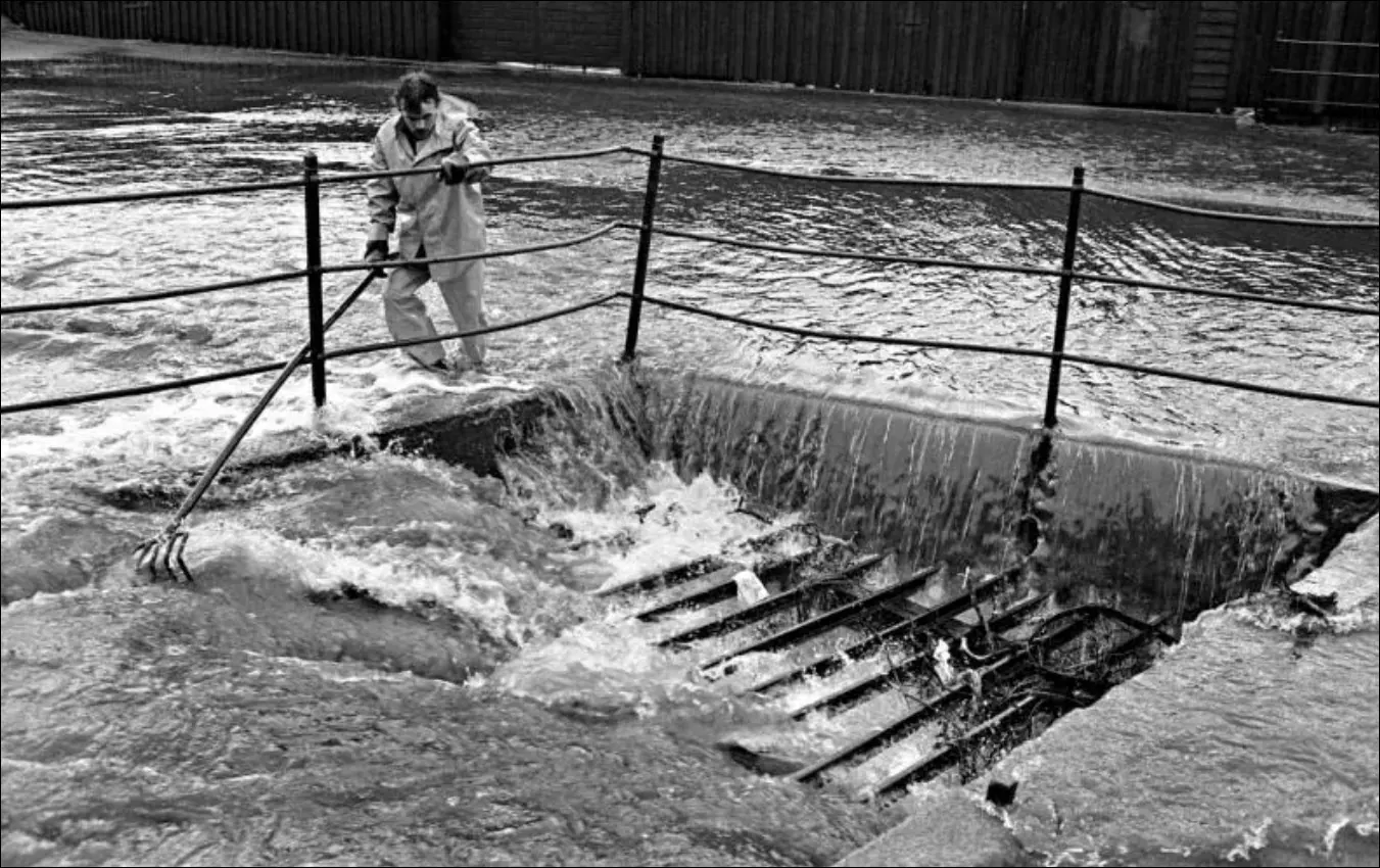 Overbelastet sluk ved stormflo